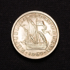 5 Escudos 1967 Portugal